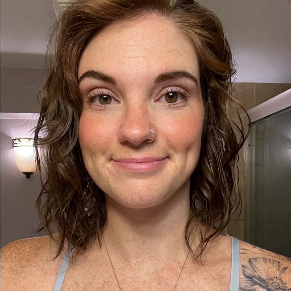 Meet your Posher, Courtney